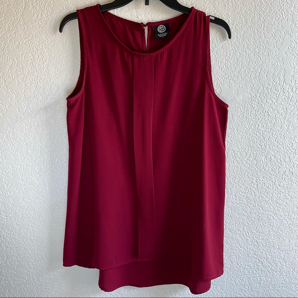 Burgundy hi low tank